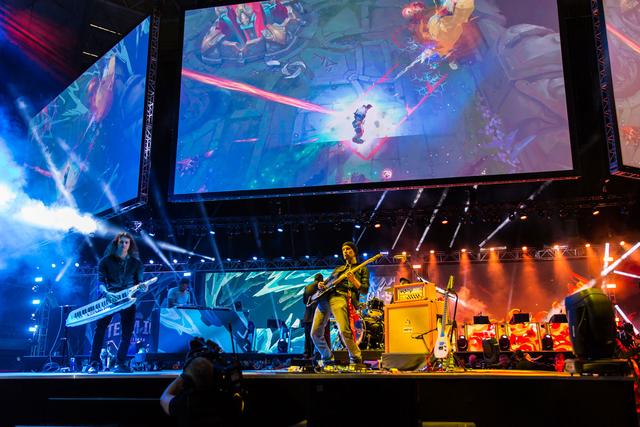 Anyone's Legend 祝贺 Kael 四周年纪念：在这个稀有的世界中展现他的光辉，无畏风浪